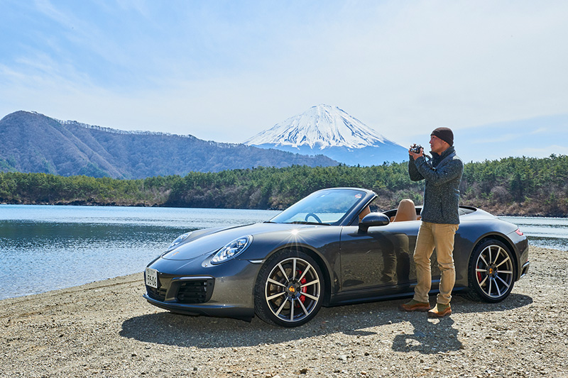 ネイチャーフォトグラファー柏倉陽介がポルシェ911のカブリオレを体験