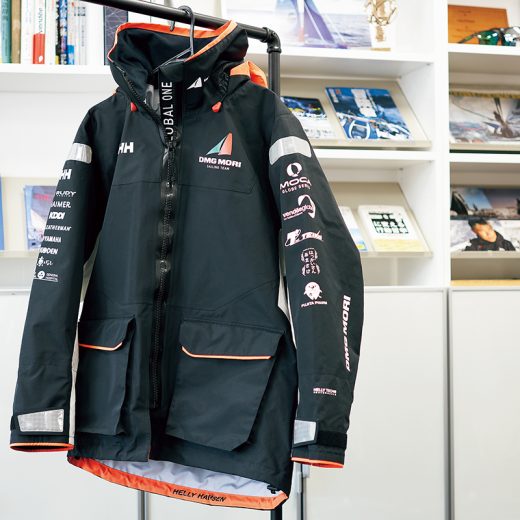 白石康次郎のヘリーハンセンのセーリングウェア