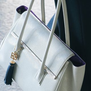 ポーラ及川美紀のFUMIKODAのビジネスバッグ