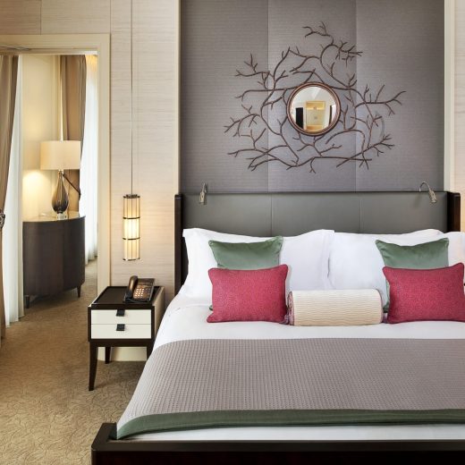 「ラペルラ」と「セントレジスホテル」の優艶なるコラボで大切な人と特別な時間を!