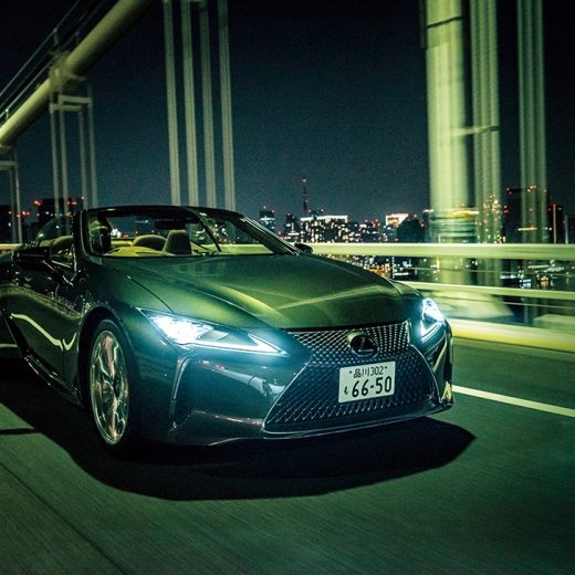 ナイトドライブへ出かけたい! レクサスのオープントップモデル