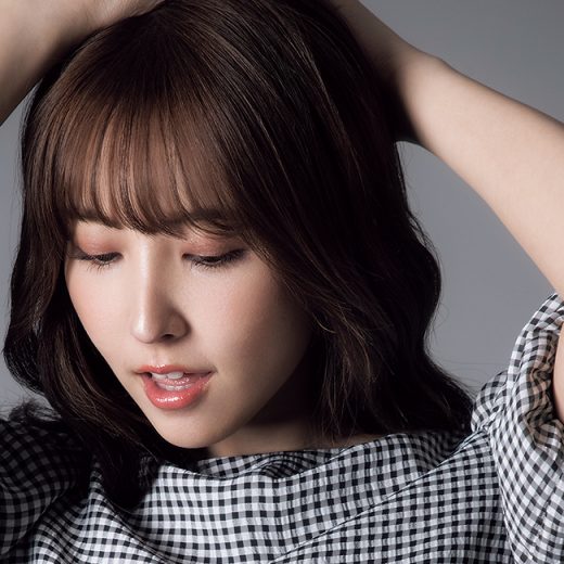 三上悠亜インタビュー「『何者か』と聞かれたら、胸を張って『AV女優』と答えます」