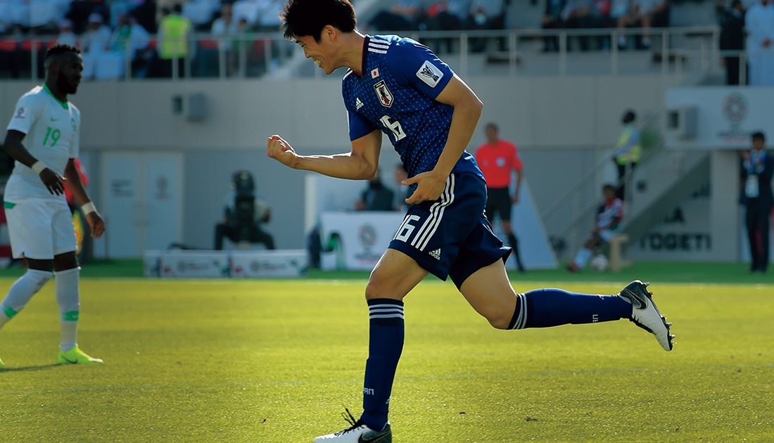 プロサッカー選手・冨安健洋「堅実に、着実に。一段飛ばしは性に合わない」 | GOETHE