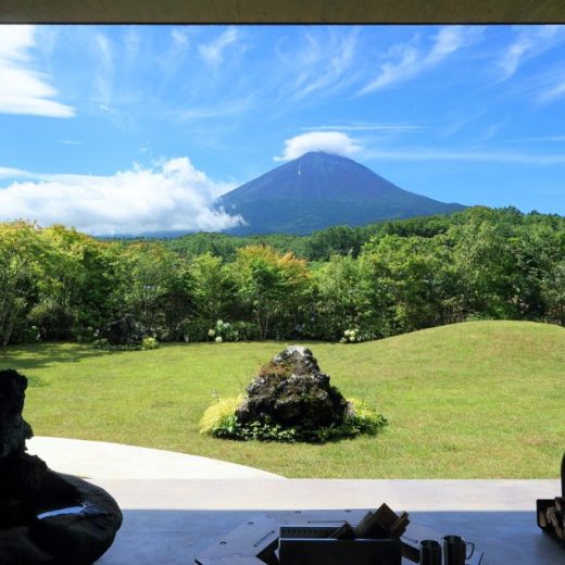 完全プライベートで富士山を一望しながらサウナを愉しめる最上級の空間！