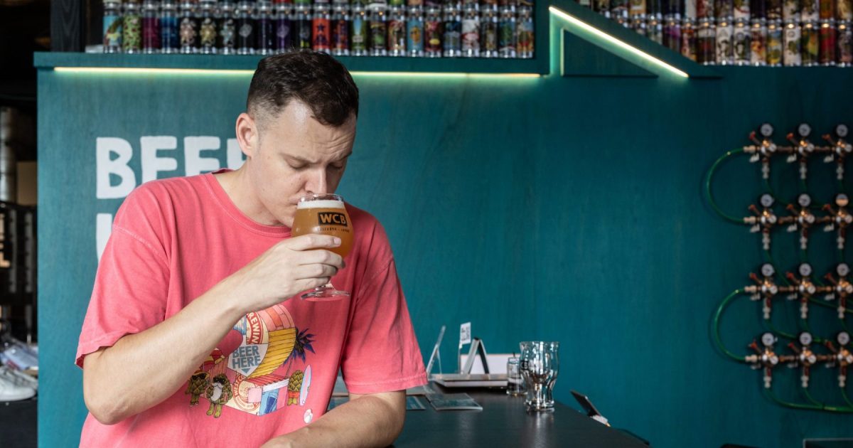 B'z 稲葉浩志 着用 タンクトップ tシャツ レア 新幹線1時間で行けるビール