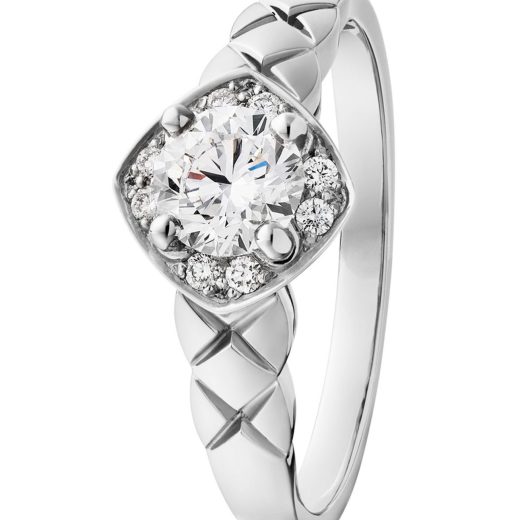 クリスマスシーズン目前!特別なプレゼントを求めてシャネル ブライダルフェアへ