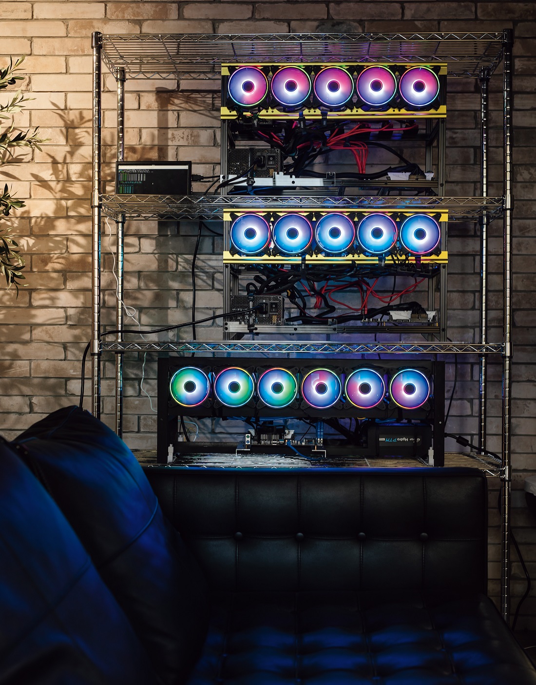 シーラホールディングス杉本宏之】販売から5分で100台が完売したマイニングマシン | GOETHE