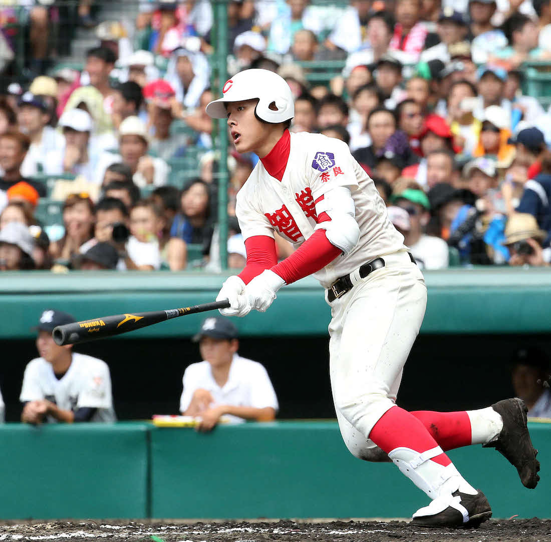 巨人・岡本和真が、すでに4番の風格を纏い始めていた智弁学園3年時