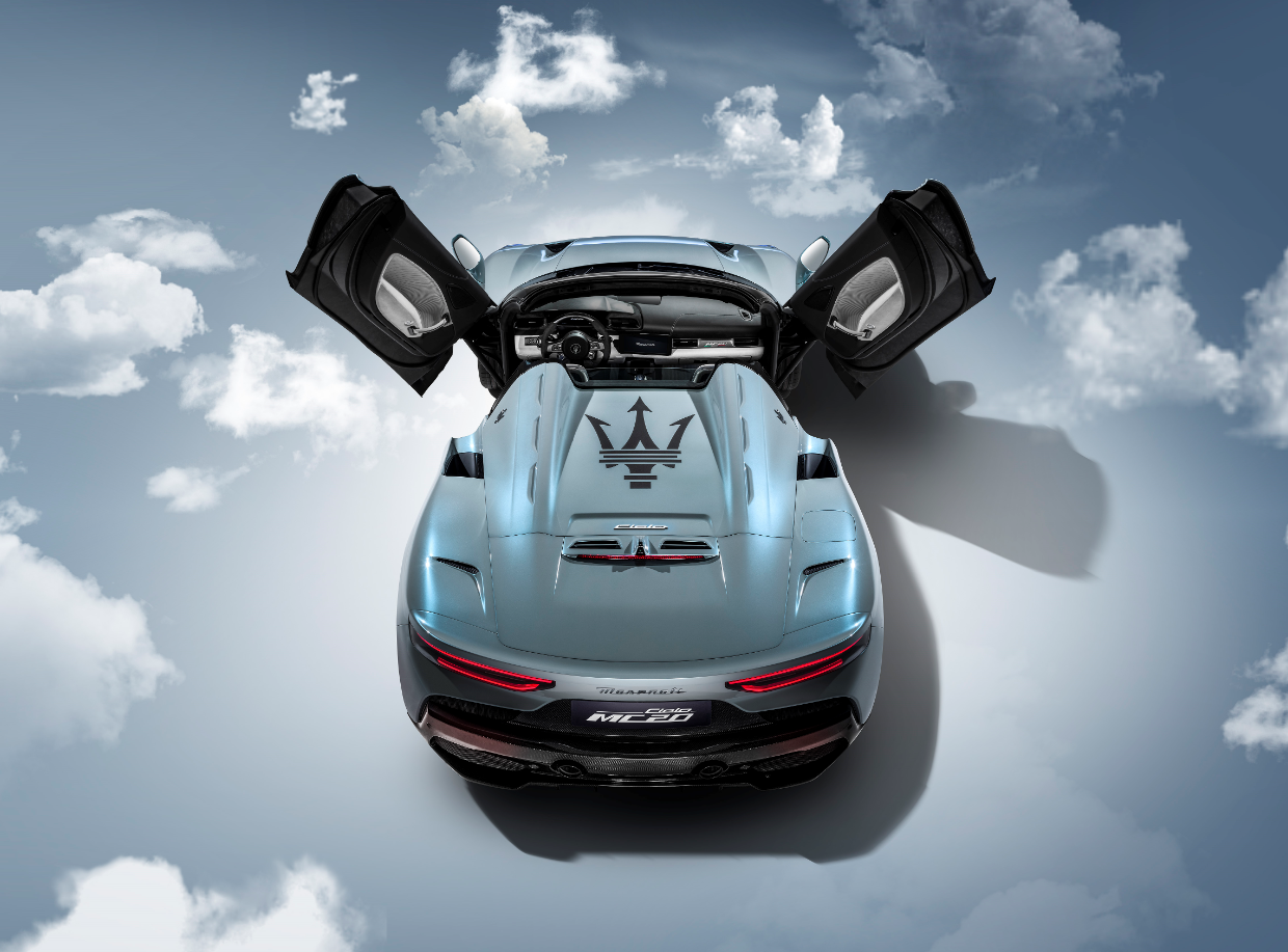 空がモチーフの新型マセラティ「MC20チェロ」 | GOETHE