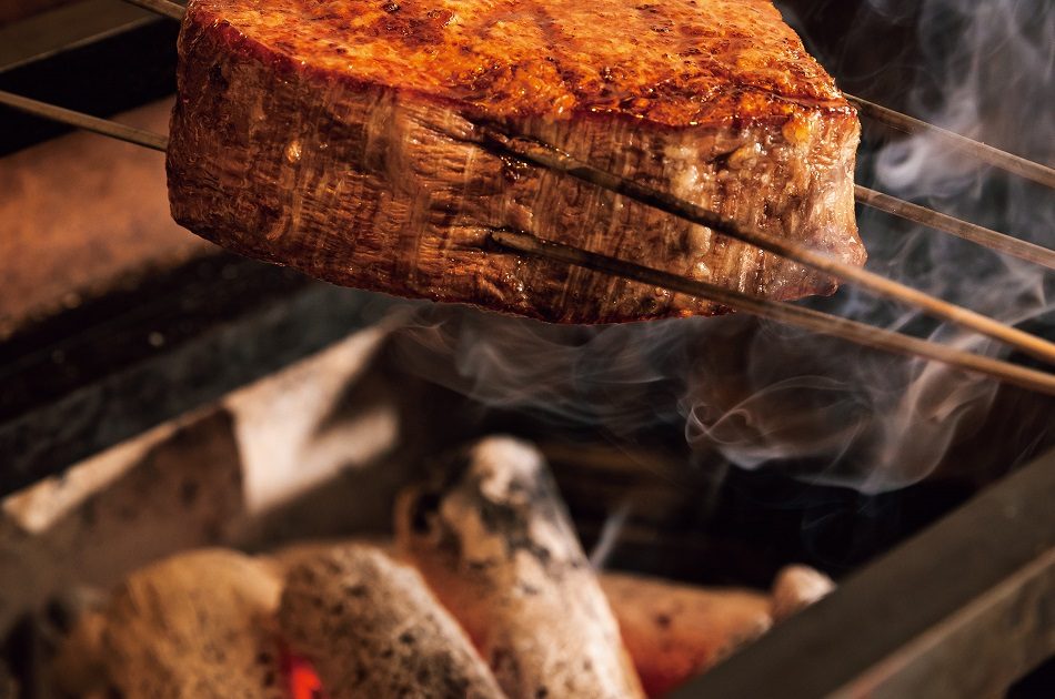 WAGYU UTOKA｜秋元康が自信を持って薦める、白金のステーキ店