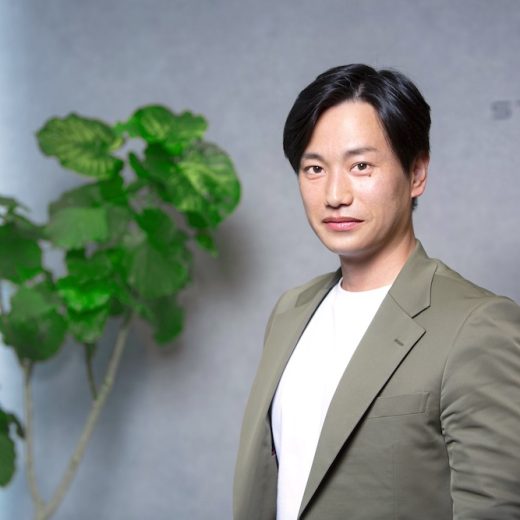 ベンチプレスは130kg!  オーラルケア革命を巻き起こす角田哲平の戦う身体の作り方