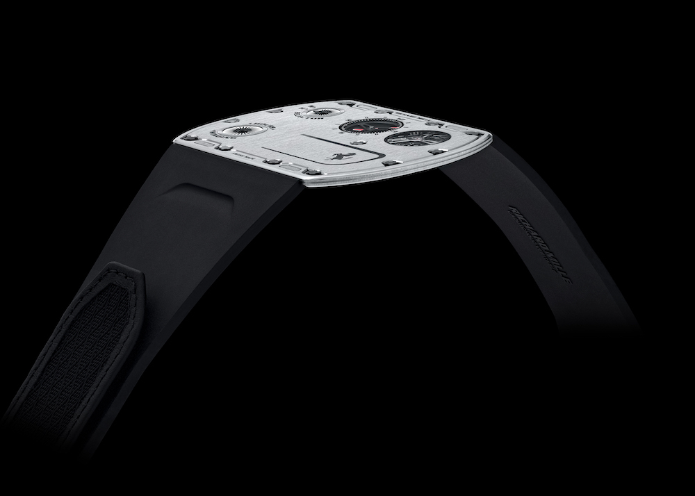 驚異の厚さ1.75mm！リシャール・ミルとフェラーリの初コラボ時計