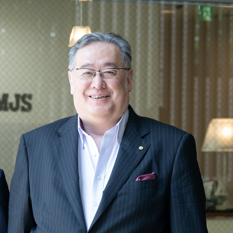 ミロク情報サービス社長 是枝周樹が新幹線で飛びついた元F1レーサーと