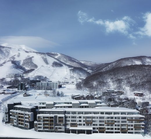 ヒラフエリアの中心地に建つ雪ニセコ