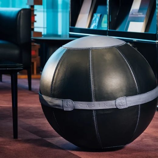 AURAをオフィスで使用中