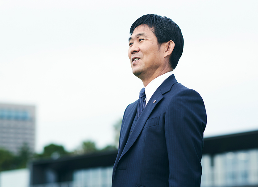 日本代表・森保監督が、ポーカーフェイスでいる理由【独占インタビュー】