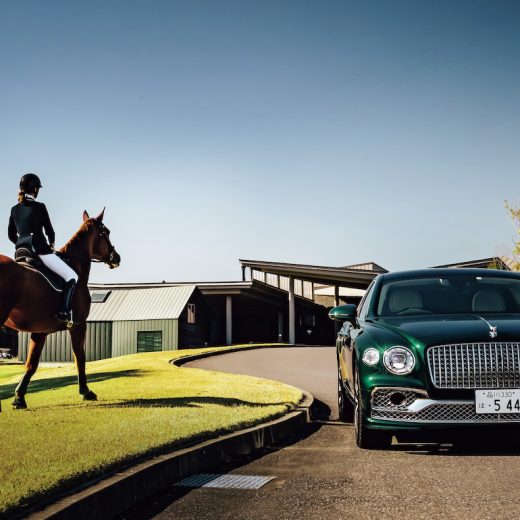 ベントレー「フライングスパー・ハイブリッド」正面