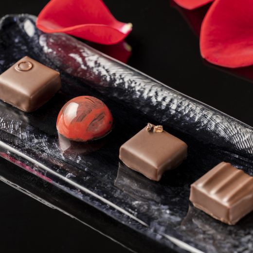 日比谷国際クリニックが、ラグジュアリーホテル「プルマン東京田町」とコラボレーションしたチョコレート