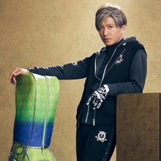 ゴルフウェアを着用した木村拓哉