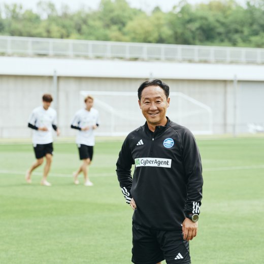 J2町田の快進撃の理由! たった数ヵ月で再生させた黒田剛監督の『原理原則の徹底』とは