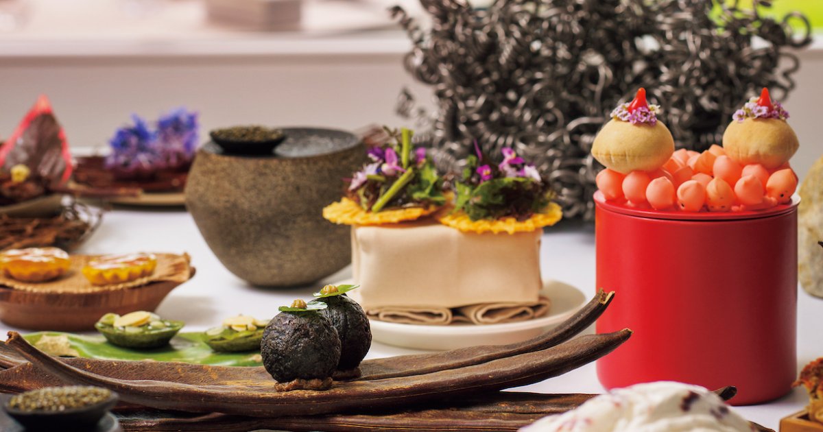 6 SIX｜沖縄・古宇利島のフレンチ、見城徹「72歳にして出合った、最高のレストラン」