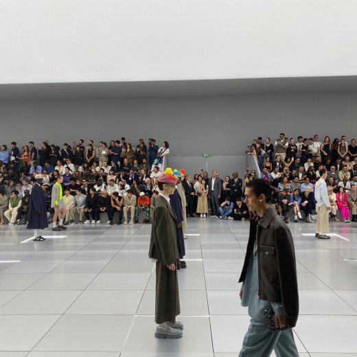 圧巻の演出力! 鬼才、キム・ジョーンズのディオール公開【パリコレ2024春夏レポート】