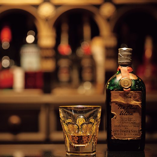 ウイスキー「ネプラスウルトラ」