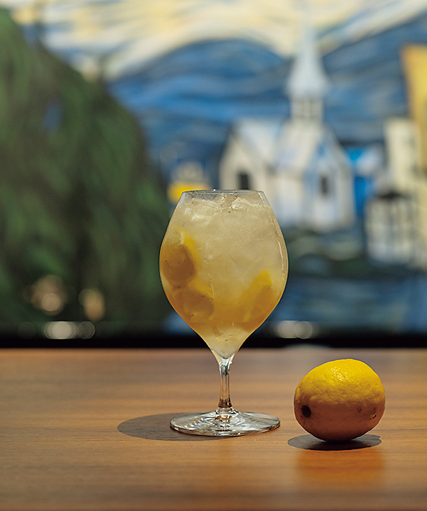 「Cocktailante Oboro」のレモンのカクテル