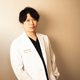 東京美容外科 横浜院 院長 柘植琢哉先生