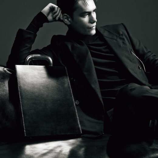 ダンヒルの鞄と人物