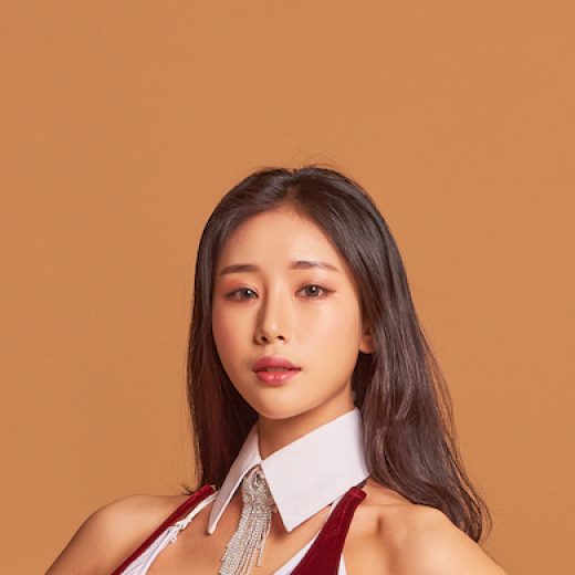 審査員絶賛の9頭身! 病克服からミス・ビキニ女王までの道