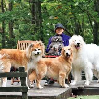鈴井貴之氏と犬たち