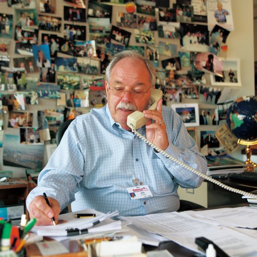 コストコ創業者を直撃。売上高世界7位への秘密は徹底した節約!?