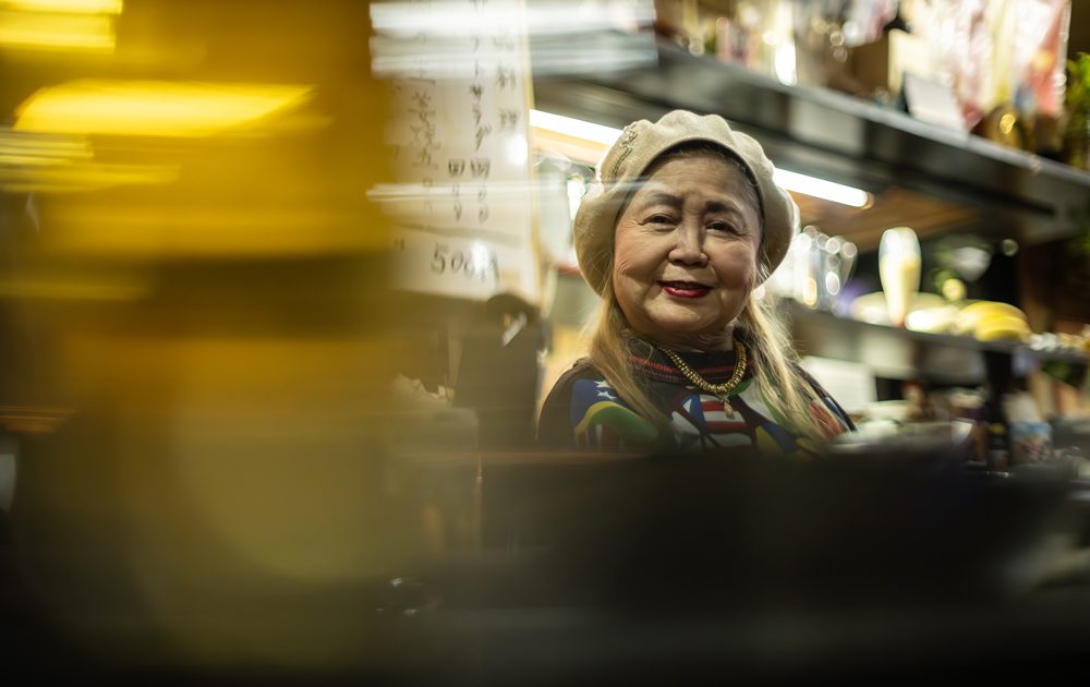 学校は知識、人間性は家庭」元PTA会長！ 新宿二丁目「クイン」のりっ