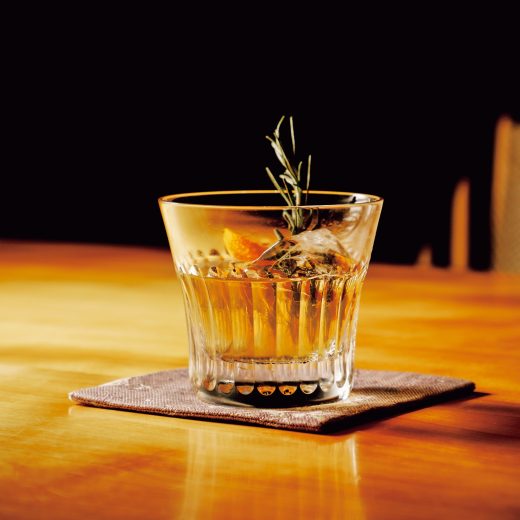 ザ ガーデンバーのカクテル「HIBIKI Old Fashioned-Mizunara Oak Scent-」