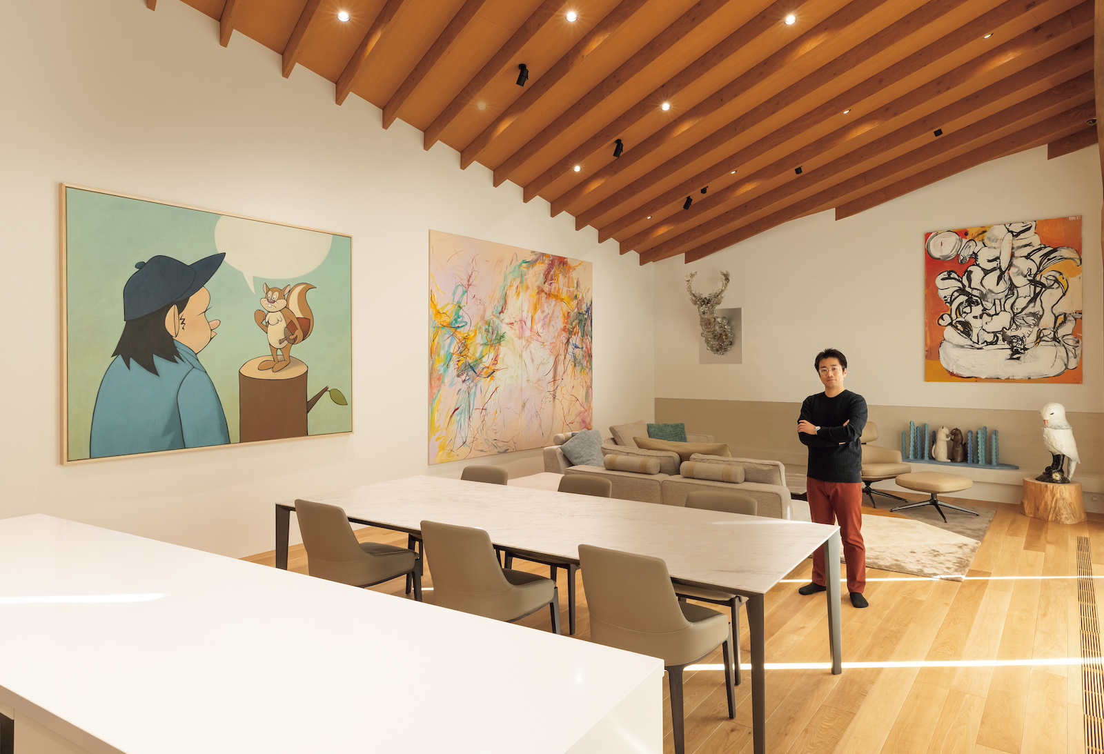 奈良美智、名和晃平、花井祐介…アートと自然が調和した、起業家の邸宅