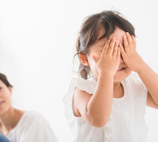 詐欺や嘘に騙されてしまう認知科学的理由。人間に備わる「心の理論」とは?