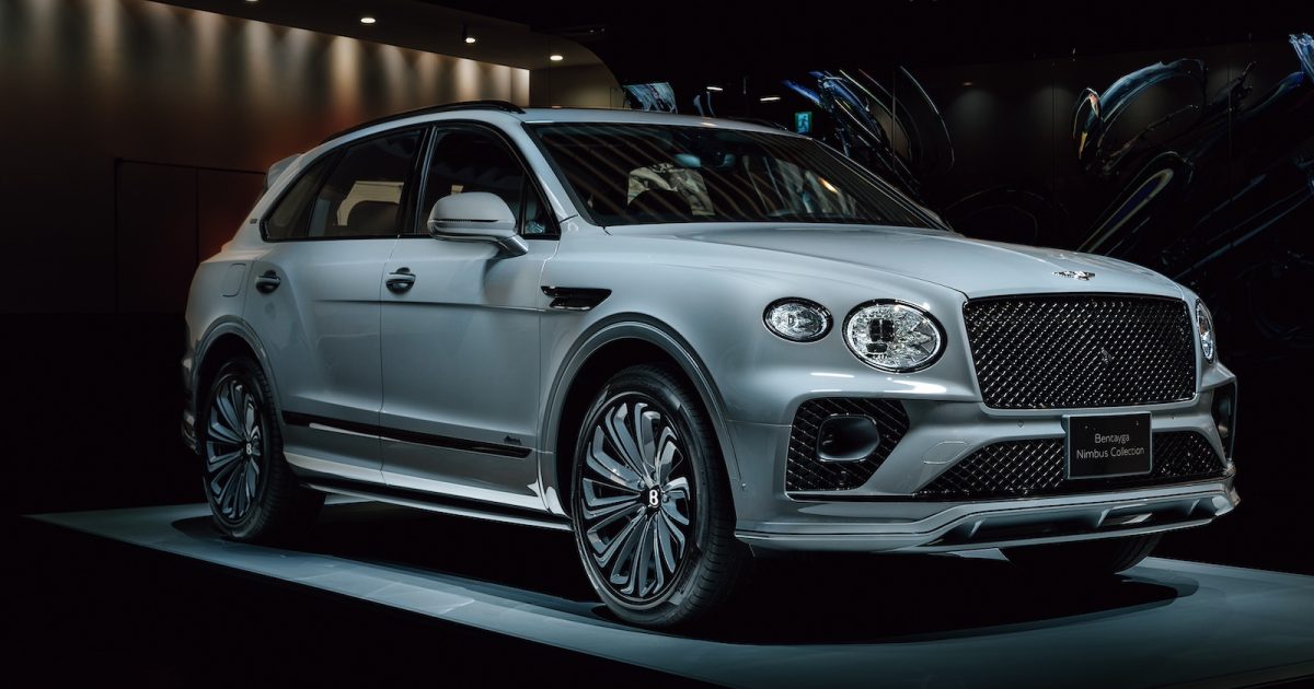 ベントレー初のSUV「ベンテイガ」、10台限定日本特別モデルが