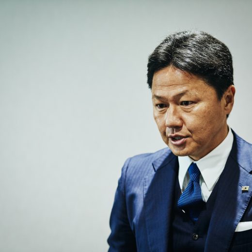 大岩剛監督