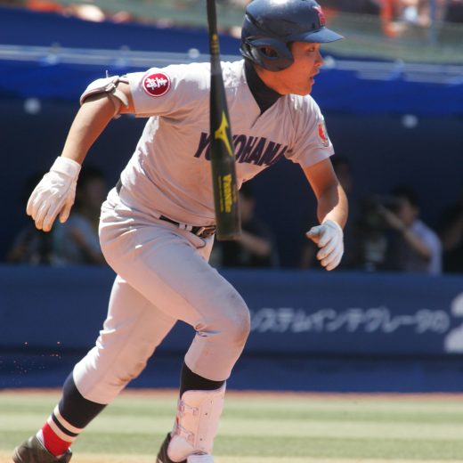 走塁する、横浜高校時代の筒香嘉智