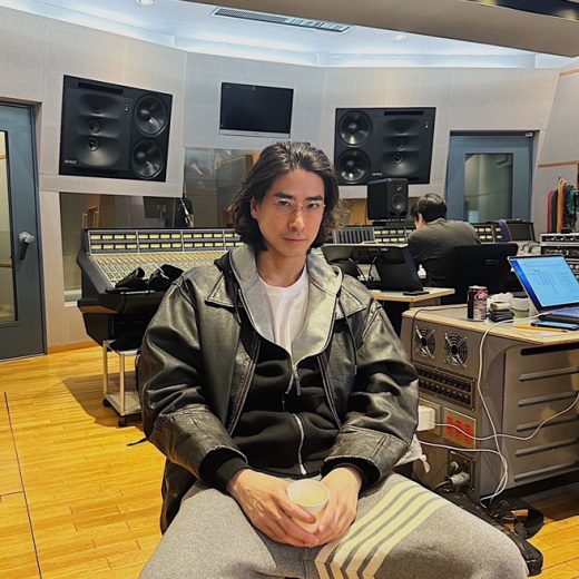 Snow Man「LOVE TRIGGER」が、発売2日でミリオンを達成。裏話をプロデューサー・YUが語る「9人の新たな一面を!」