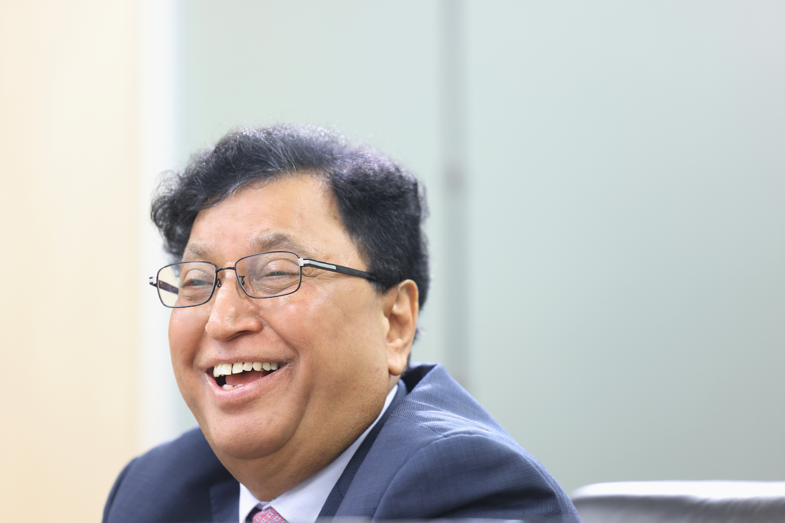 亀田 製菓 社長