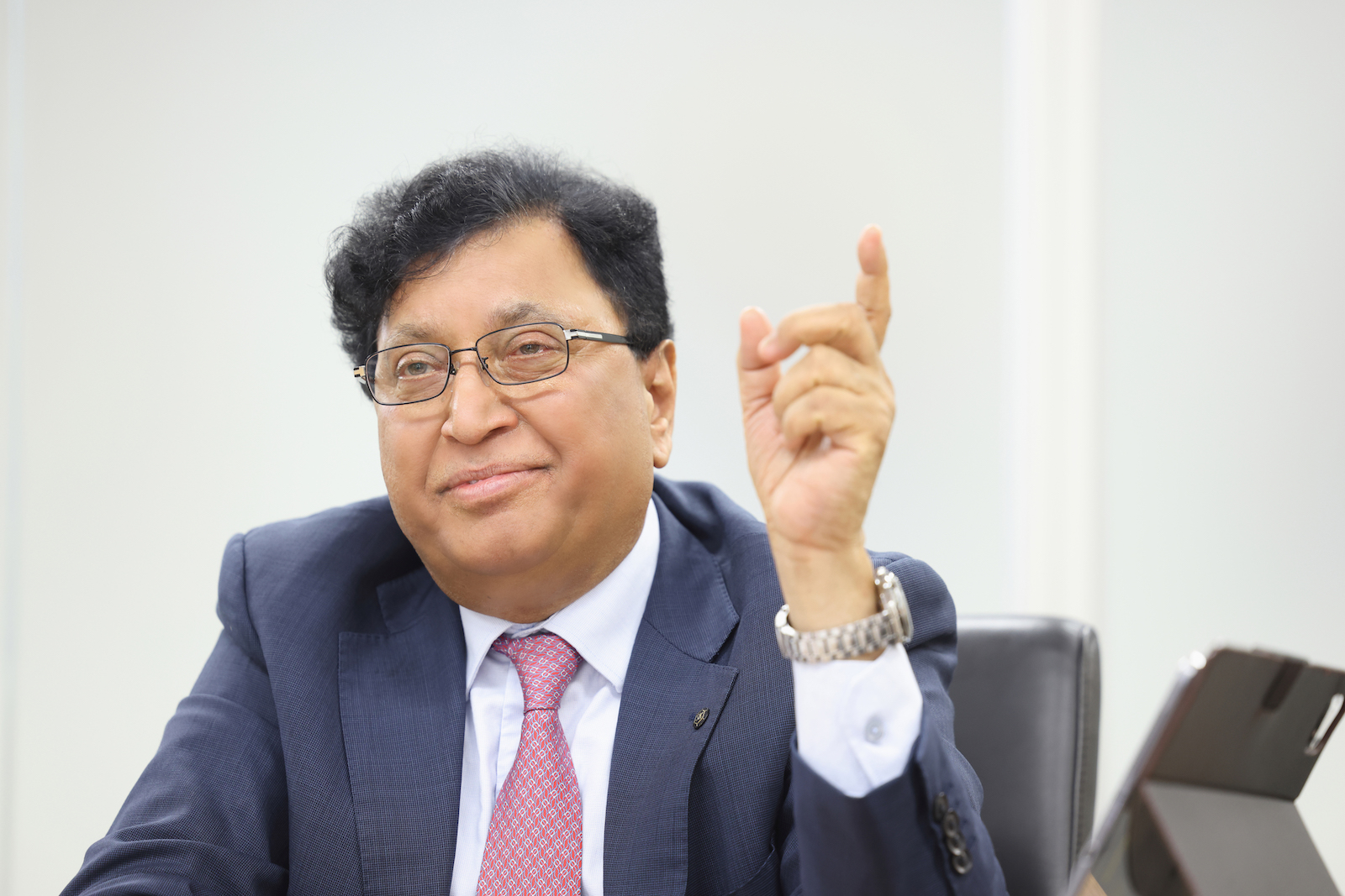 龜田製菓 社長