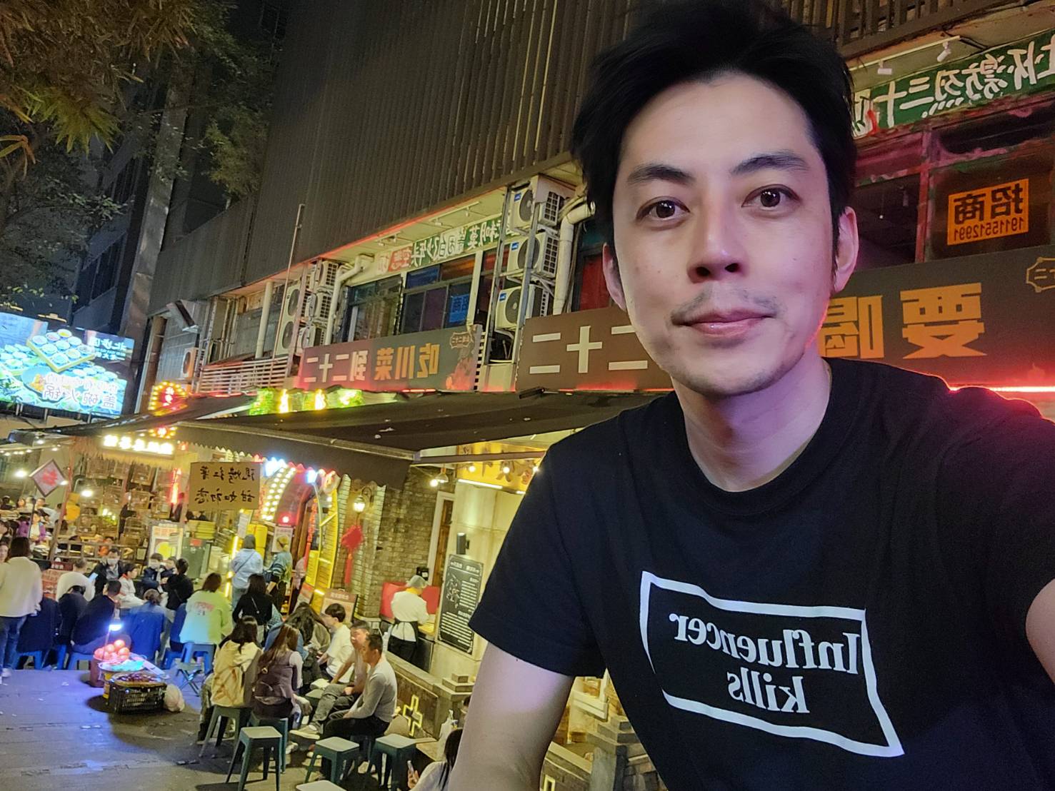 中国重慶帰りの西野亮廣が、“どんどん田舎になる日本”に危機感。海外