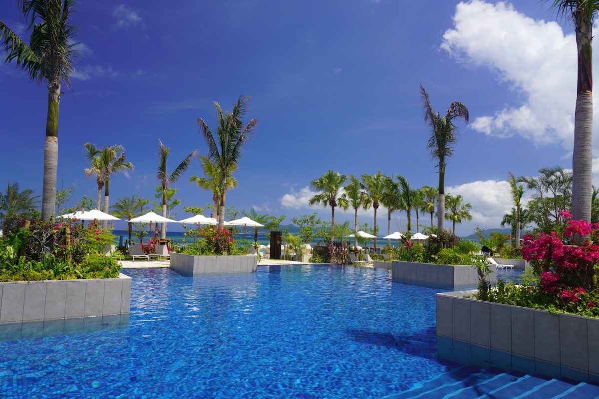 「フサキビーチリゾートホテル」のプール