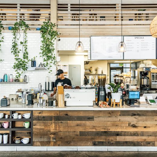 「モーニング・ブリュー」の店内