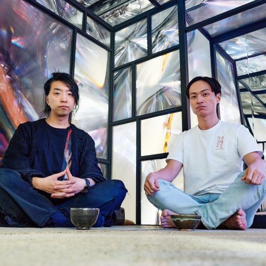 落合陽一氏と城口洋平氏(座り)