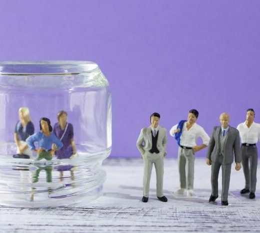 女性は「論理的思考」が不得意は本当? 平等意識が高い人にも根深く残るジェンダーバイアス