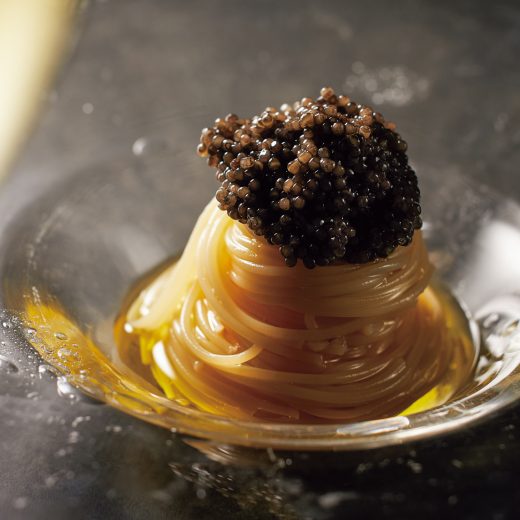 「malca」のキャビアの冷製カッペリーニ