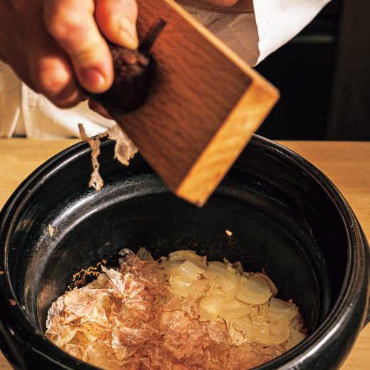 「宮わき」の玉ねぎとベーコン節の炊き込みご飯